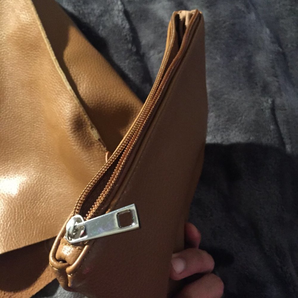 Brown Purse Bag With Mini Bag Included - Picture 13 of 16